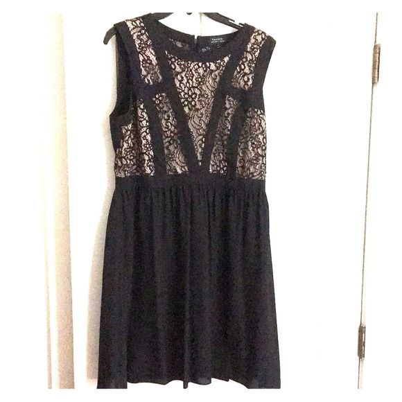 Tahari Dresses & Skirts - NWT black/nude tahari ASL cocktail dress